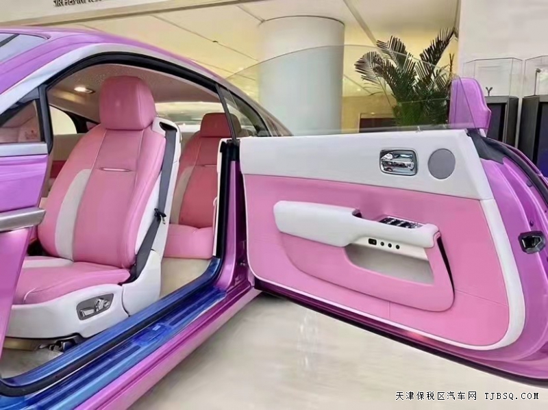 劳斯莱斯魅影  奢华中带着小浪漫