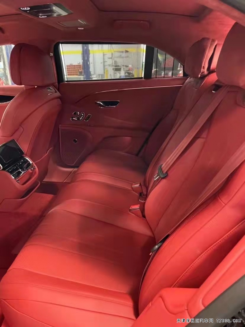 22款宾利飞驰  4.0T 五座  奢华气质尊贵象征