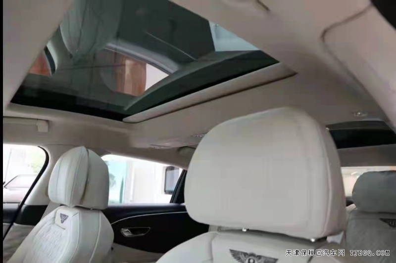 22款宾利添越4.0T 进口国六全国最新实拍价格