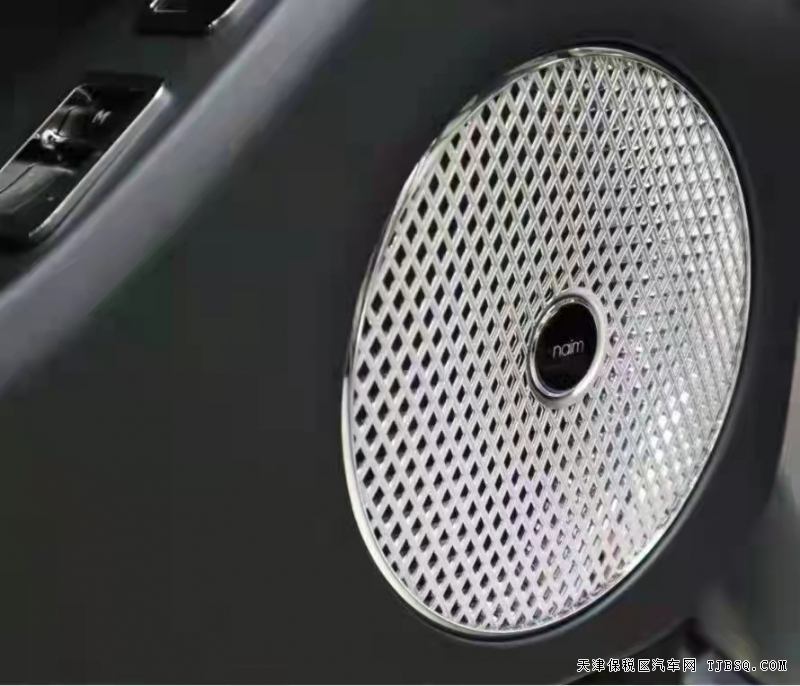 22款宾利添越4.0T 进口国六全国最新实拍价格