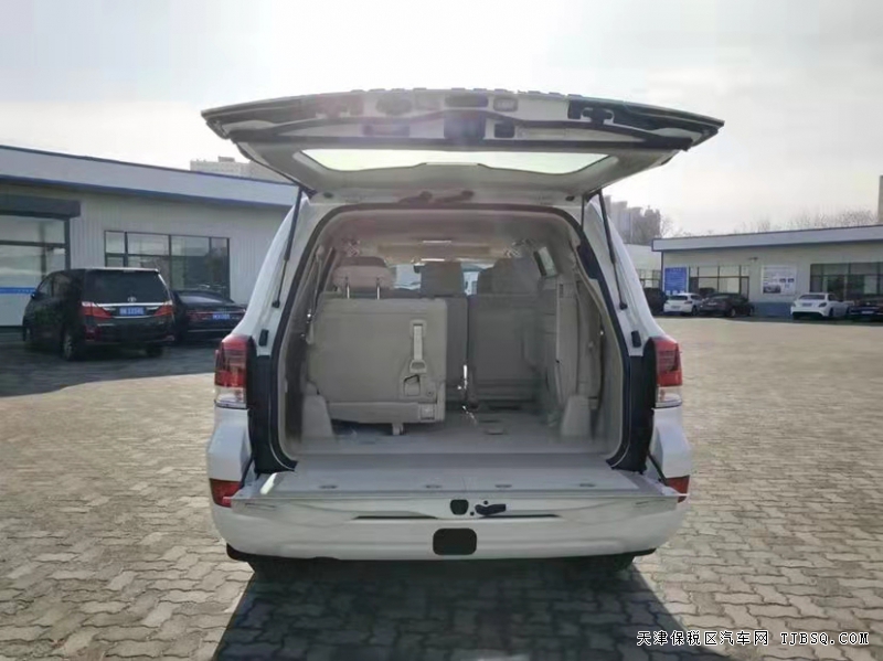 微信图片_20211112131231.jpg 20款丰田酷路泽5700VXE 大幅度降价 尽享优惠