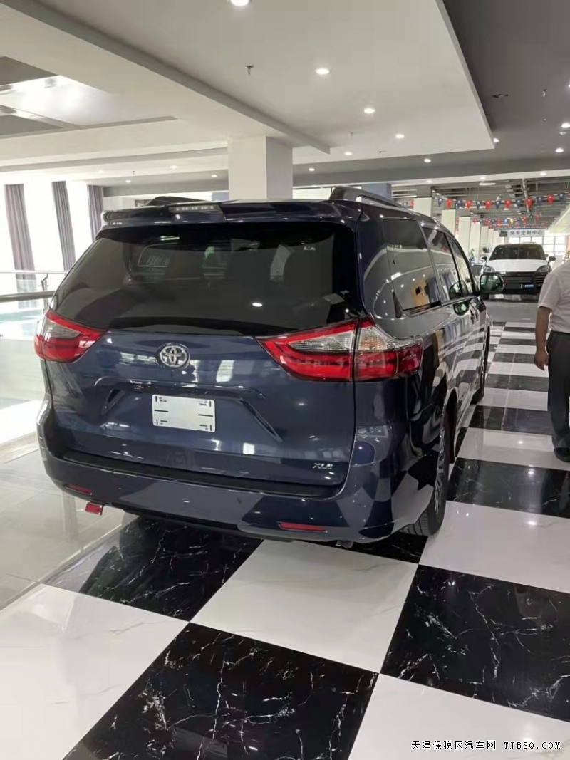 20款丰田塞纳3.5L两驱8座 清仓钜惠十一月40余万抢购