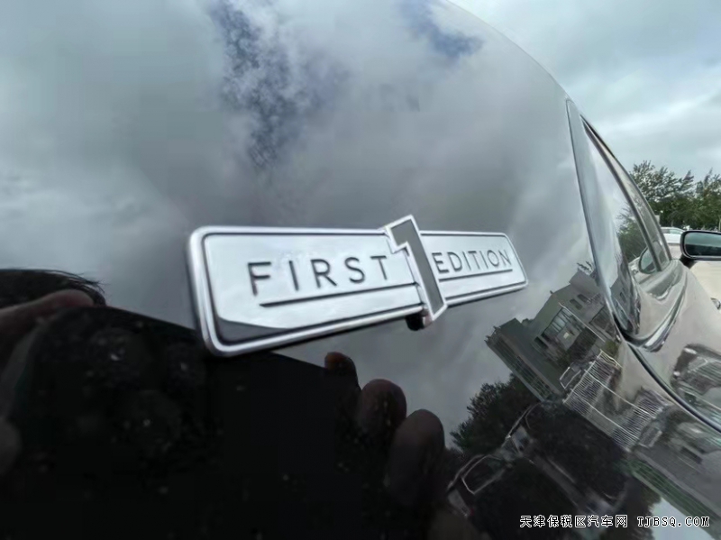 微信图片_20211112143911.jpg 21款宾利飞驰4.0T首发限量版 独特魅力超凡体验