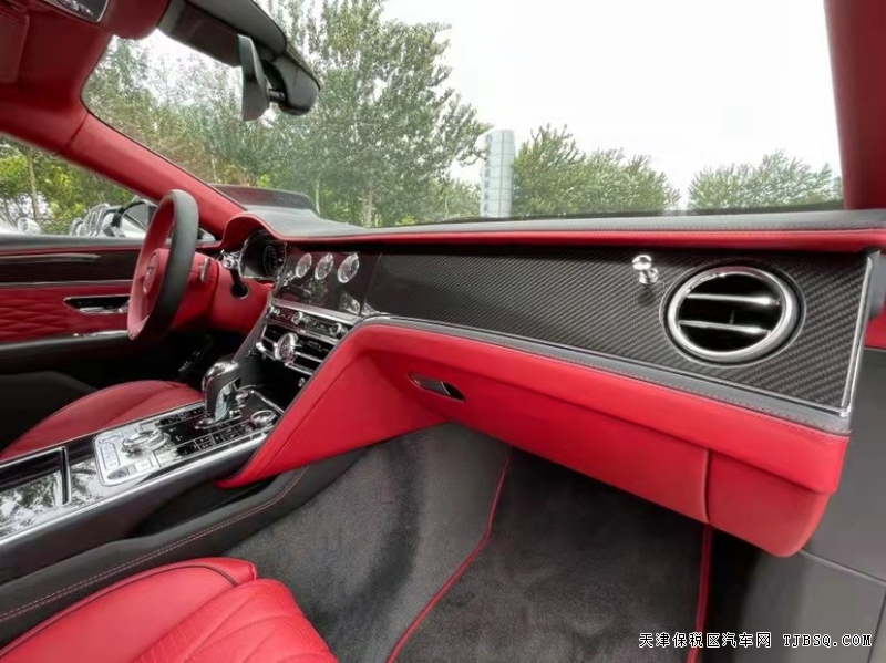 微信图片_20211112143915.jpg 21款宾利飞驰4.0T首发限量版 独特魅力超凡体验