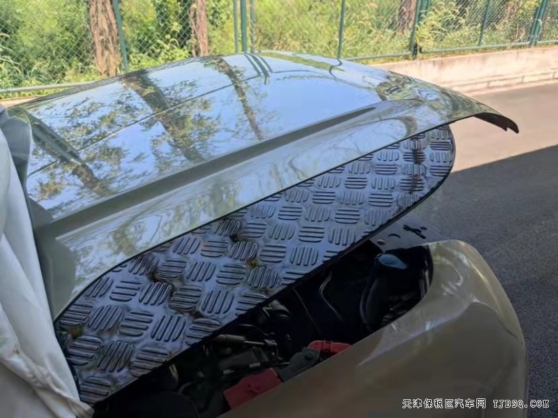 20款路虎卫士 现车特价大促销