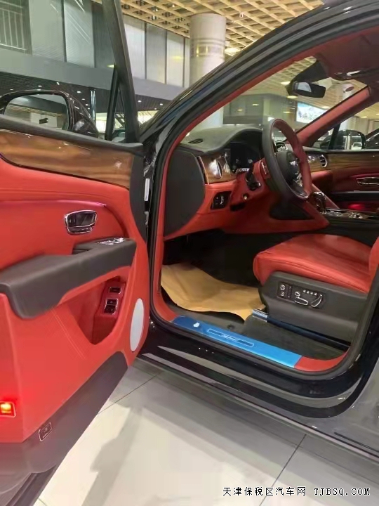 微信图片_20211113111641.jpg 21款宾利添越 纯手工打造的奢华感受