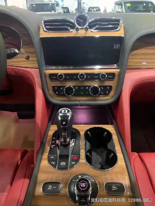 微信图片_20211113111638.jpg 21款宾利添越 纯手工打造的奢华感受