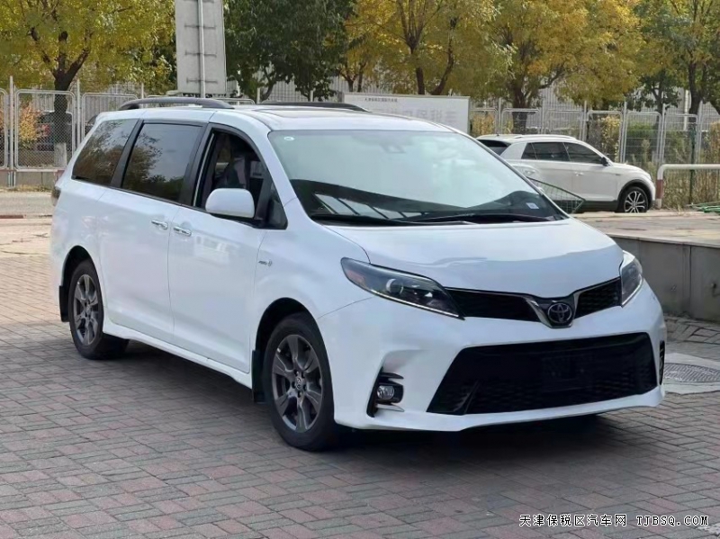 20款丰田塞纳3.5四驱SE  国六现车可分期