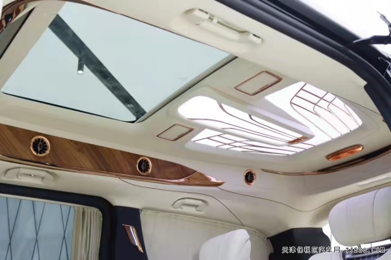 微信图片_20211115132442.jpg 奔驰威霆 升级高顶双门豪华商务车