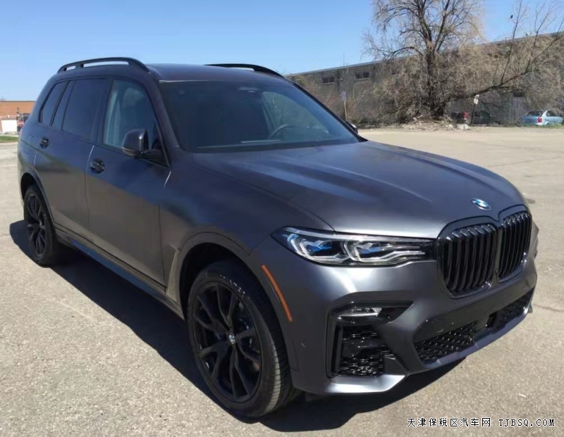 21款加版宝马X7暗影版 豪华配置最新报价行情