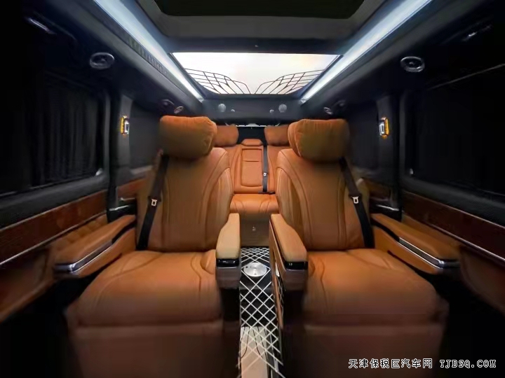 微信图片_20211116111557.jpg 新款奔驰V260L升级高顶商务车 奢华无比
