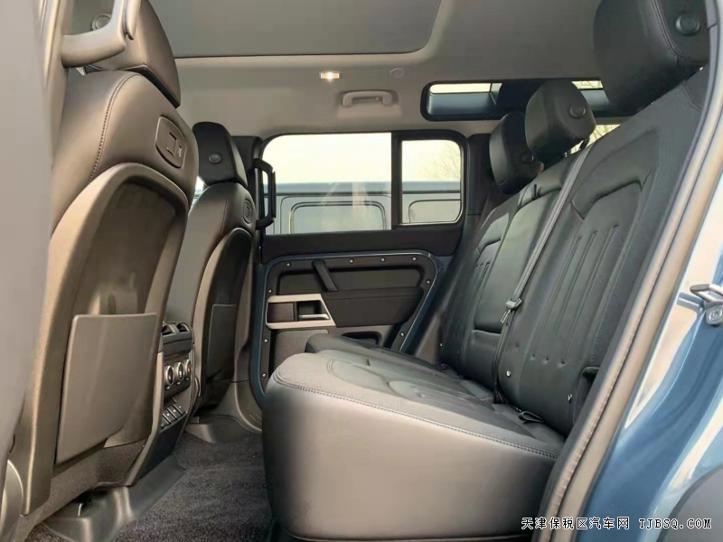 路虎卫士 110 四门 天津港现车大幅降价