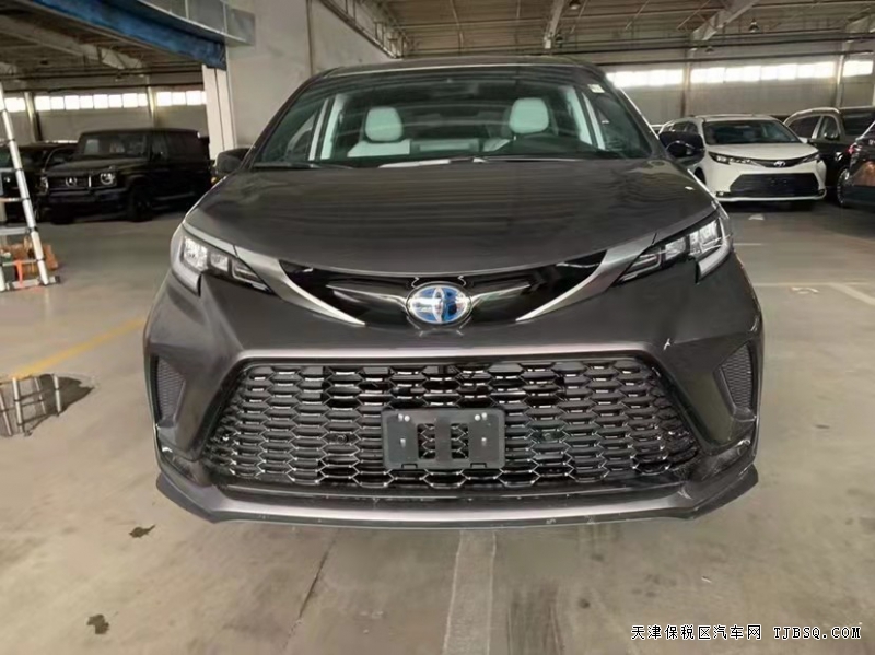 塞纳 21款2.5L两驱XSE 十一月钜惠亲情价50余万售