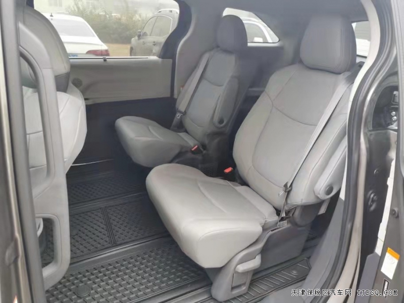 21款丰田塞纳2.5L四驱XLE  现车手续齐抢购中