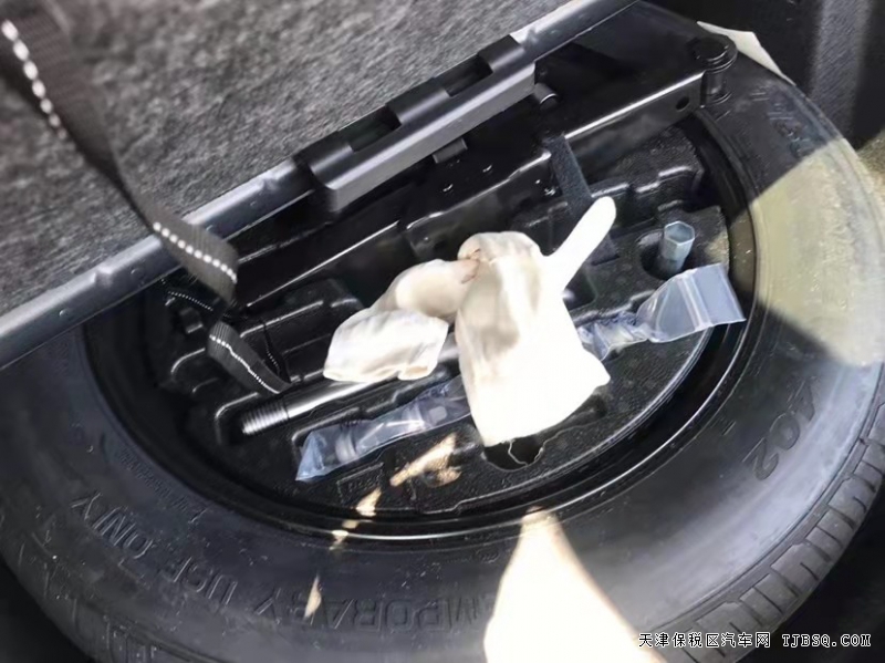 21款美版奔驰GLS450  天津港现车手续齐价格实惠