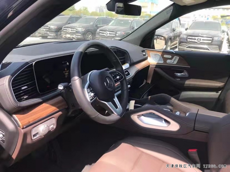 21款美版奔驰GLS450  天津港现车手续齐价格实惠