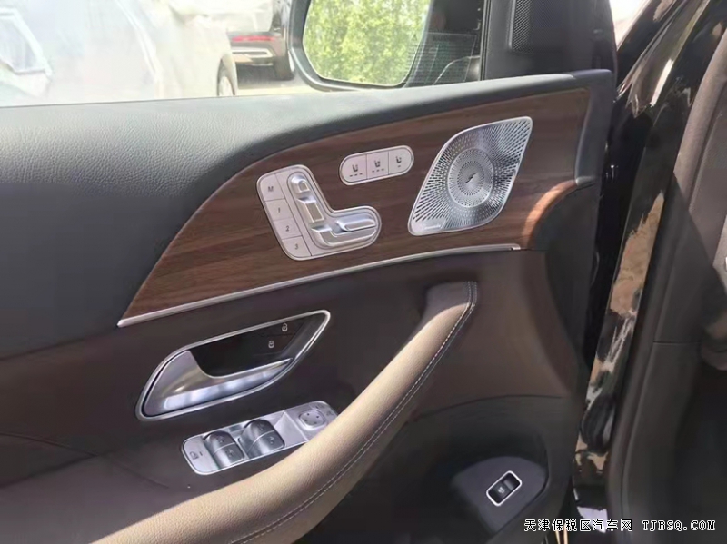 21款美版奔驰GLS450  天津港现车手续齐价格实惠