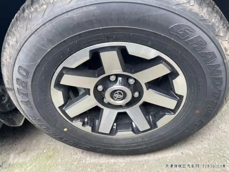 21款丰田超霸TRD越野版  现车抄底价钜惠