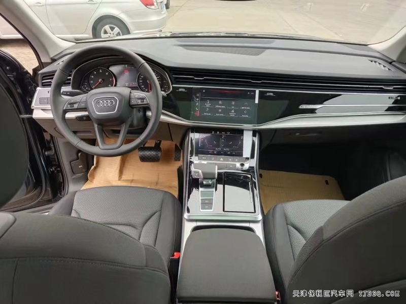 21款欧版奥迪Q7  港口特惠裸利出售