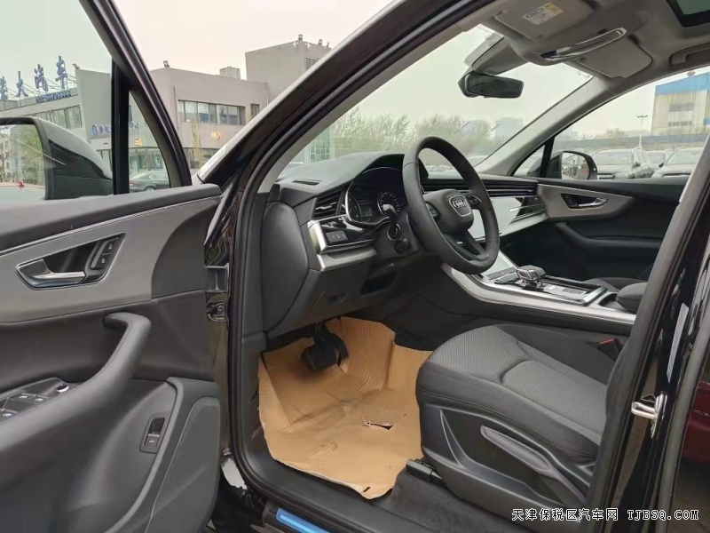 21款欧版奥迪Q7  港口特惠裸利出售