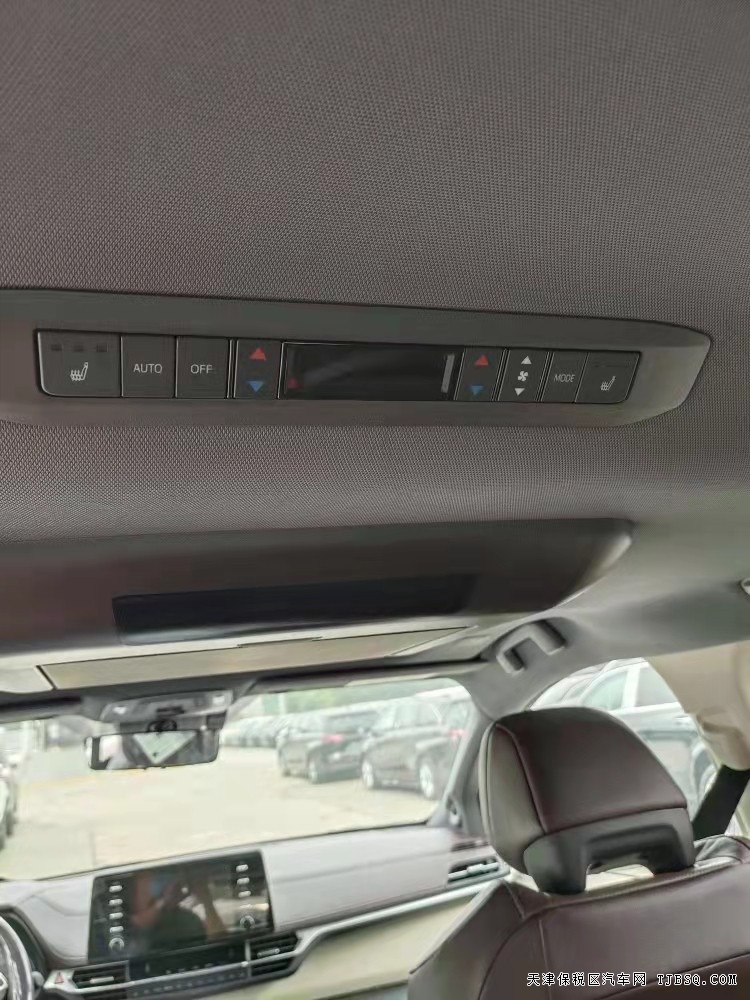 21款丰田塞纳2.5L油电混合四驱白金版  特惠来袭