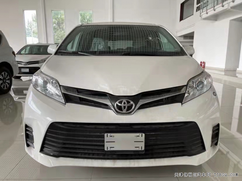 墨版丰田塞纳3.5L两驱LE 8座  天津港现车47万秒杀