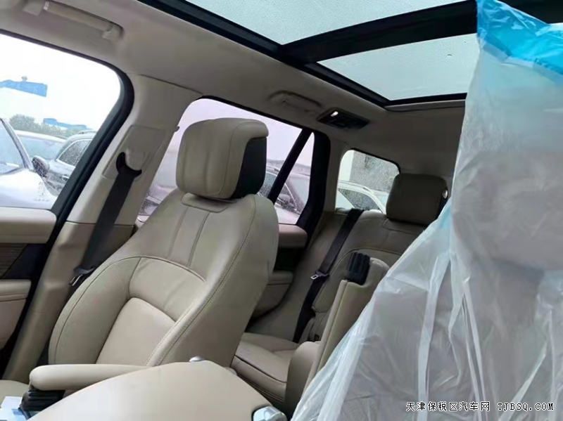 21款路虎揽胜行政汽油HSE  港口特价140余万酬宾