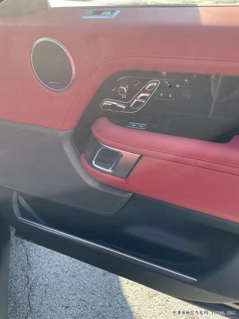 21款路虎揽胜行政 创世加长 黑曜版 特惠豪礼相送