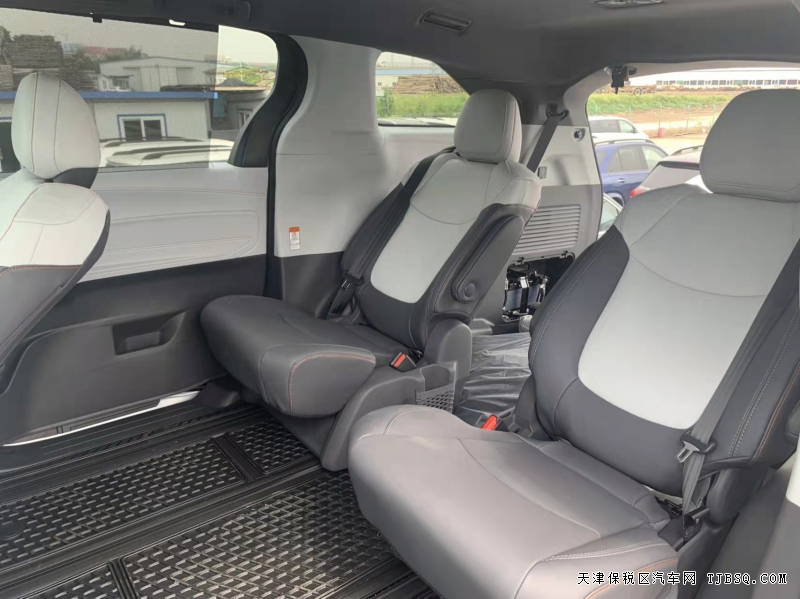 21款丰田塞纳2.5L四驱 XSE  现车超低价抢购