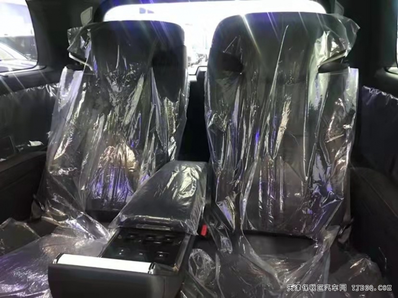 20款雷克萨斯LM300四座  津港现车172万限时秒杀