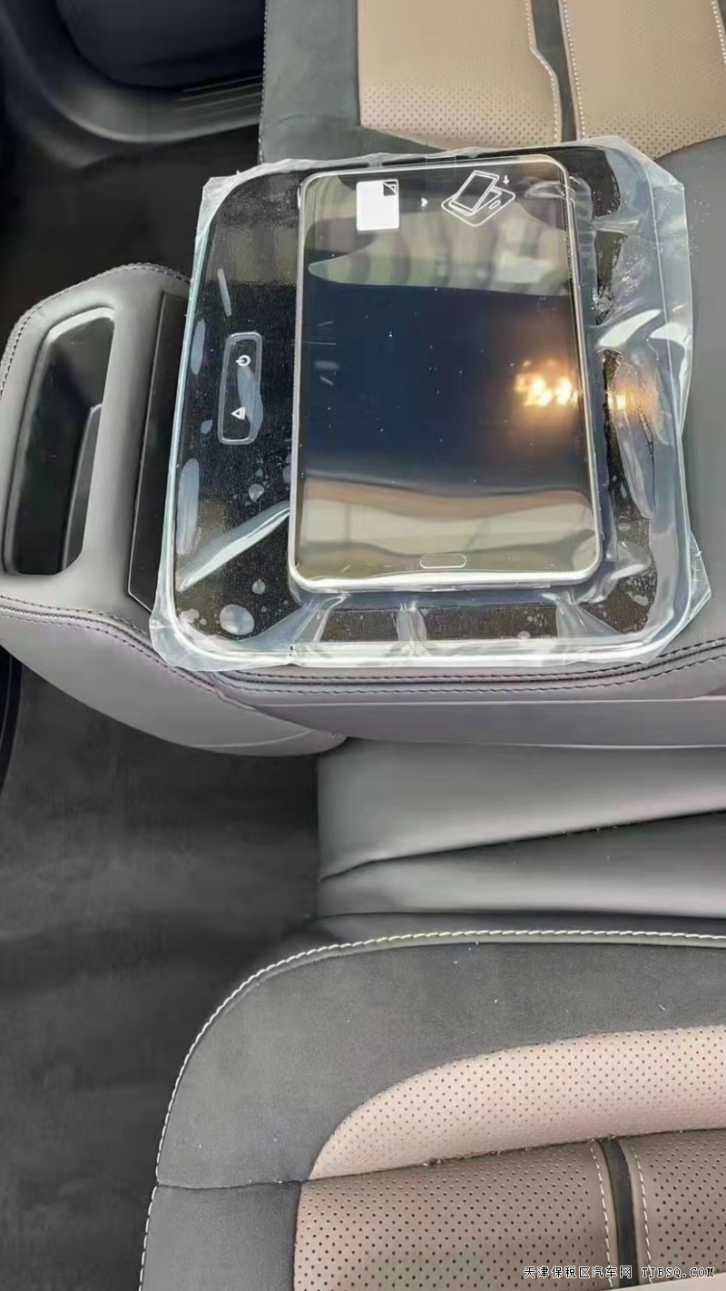 微信图片_20211125153951.jpg 21款 奔驰GLS63 顶级豪华越野 港口钜惠