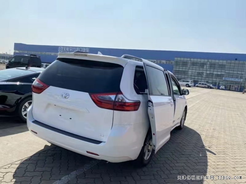 20款丰田塞纳3.5L两驱  年底酬宾47万秒售