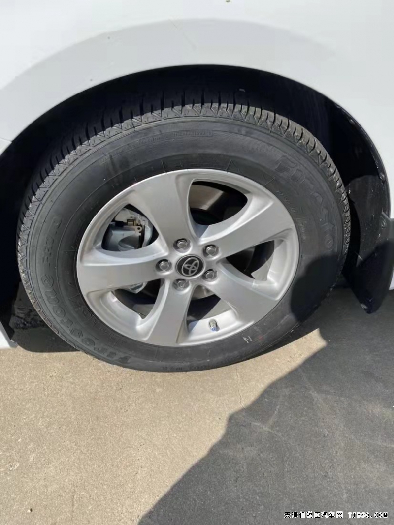 20款丰田塞纳3.5L两驱  年底酬宾47万秒售