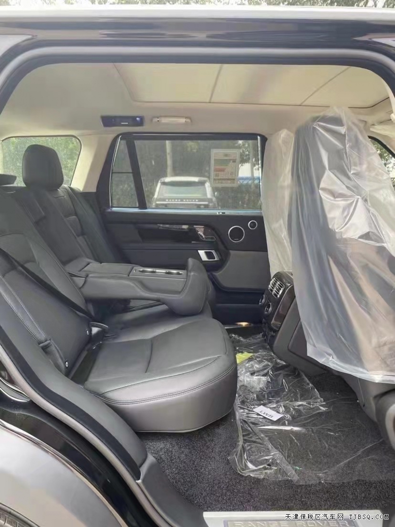 路虎揽胜行政3.0T P360 汽油 Vogue 加长版  现车年底大促