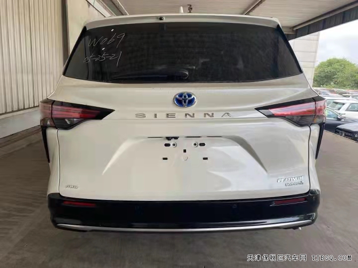 21款丰田塞纳 2.5L四驱白金版 最新报价优惠多