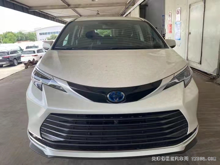 21款丰田塞纳 2.5L四驱白金版 最新报价优惠多