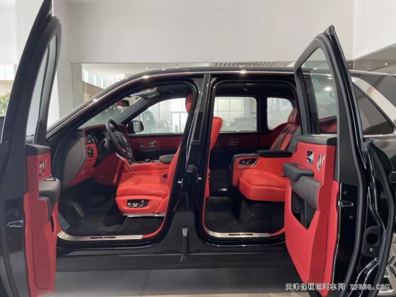 21款库里南四座版  中规版最新报价