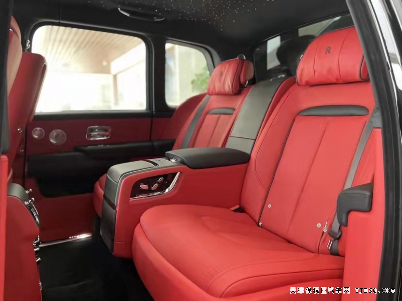 21款库里南四座版  中规版最新报价