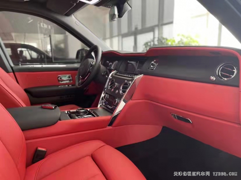 21款库里南四座版  中规版最新报价