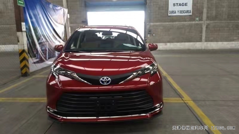 21款塞纳 2.5 油电混合 两驱 XLE真皮​  港口优惠来袭