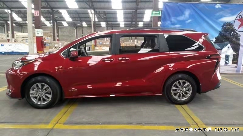 21款塞纳 2.5 油电混合 两驱 XLE真皮​  港口优惠来袭