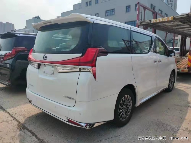 21款雷克萨斯LM300  年末特惠福利抢购