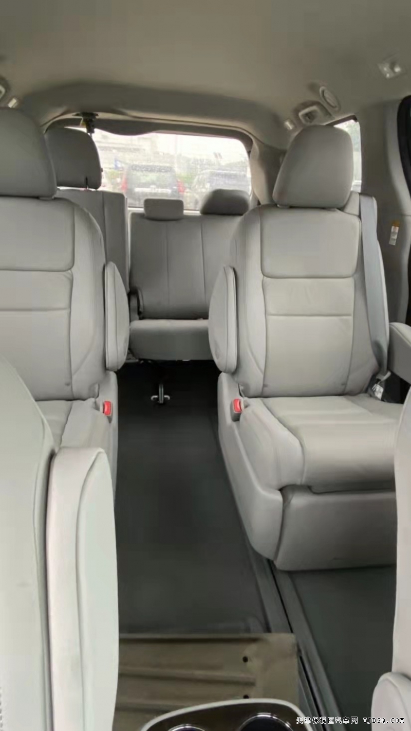 丰田塞纳3.5L油电混合动力 现车大幅度降价