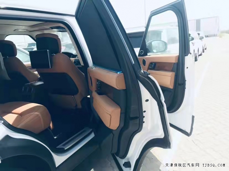 路虎揽胜行政2.0T P400e插电混动 创世加长 清仓狂甩