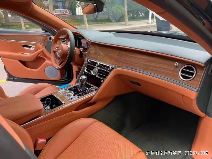 2021款宾利飞驰  4.0T V8   现车钜惠让利销售