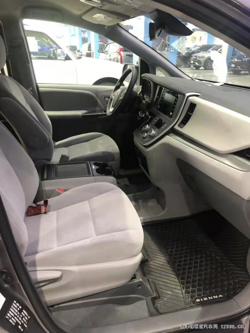 20款丰田塞纳 3.5四驱LE  港口直降可分期