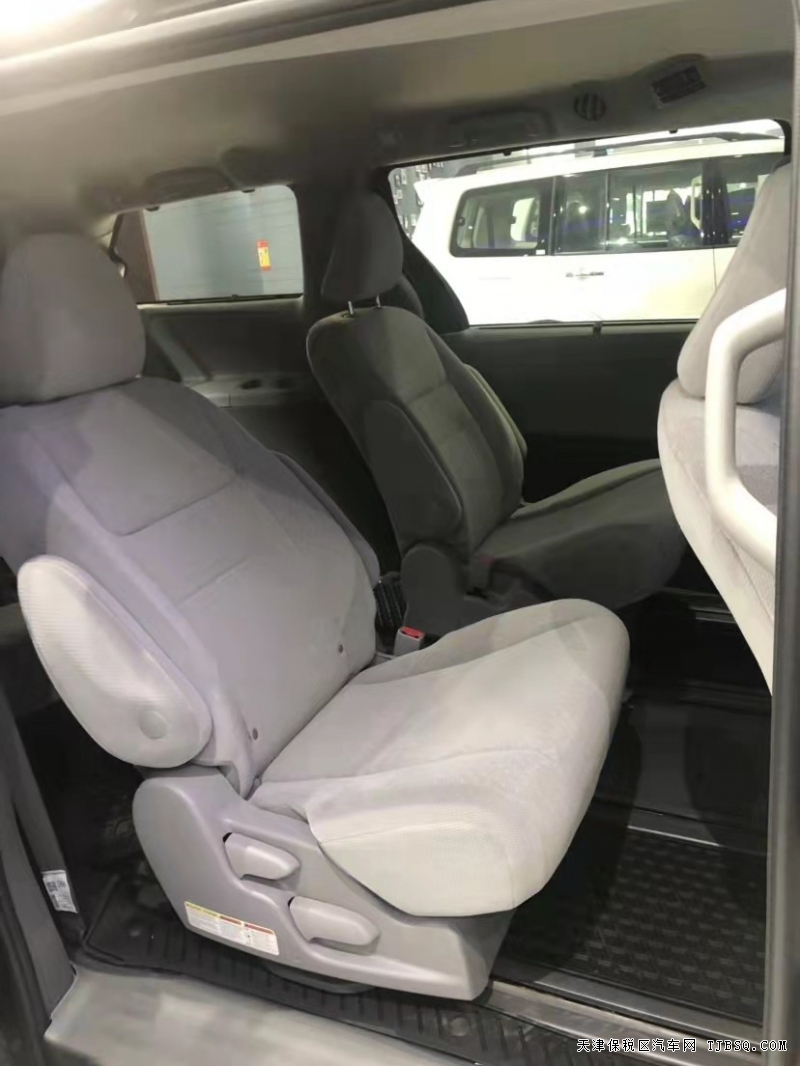 20款丰田塞纳 3.5四驱LE  港口直降可分期