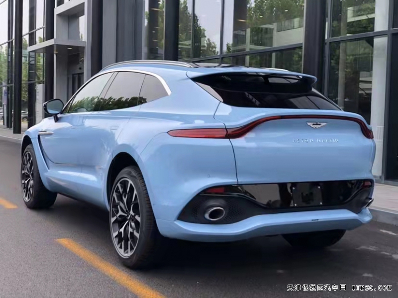 微信图片_20211203152138.jpg 22款 阿斯顿·马丁DBX 一见倾心 优雅首秀