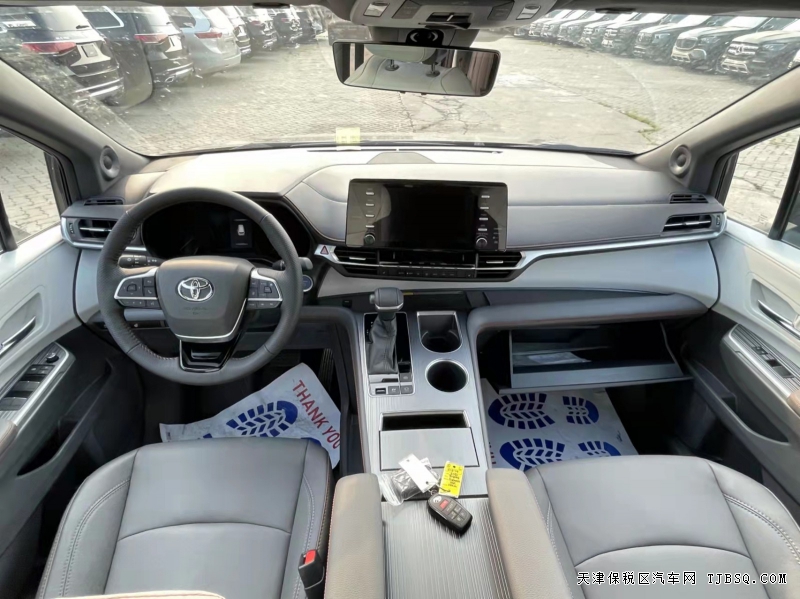 2021款丰田塞纳 2.5L两驱 XSE 科技包  现车优惠秒提