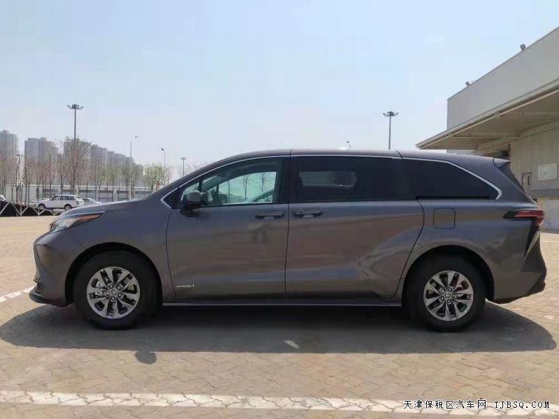 ️ 2021款进口丰田塞纳  惊爆价40万秒杀 欲购从速